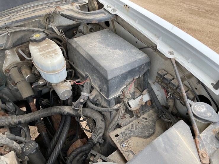 2011-chevrolet-3500-image-60