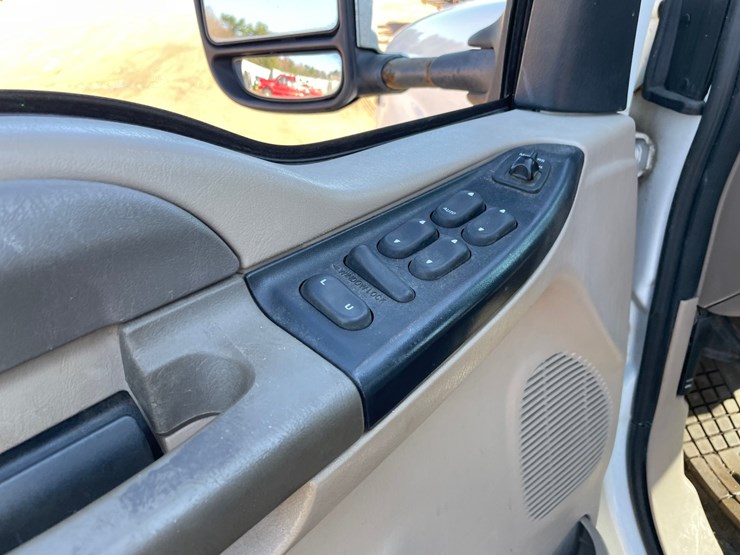 2001-ford-f250-image-35