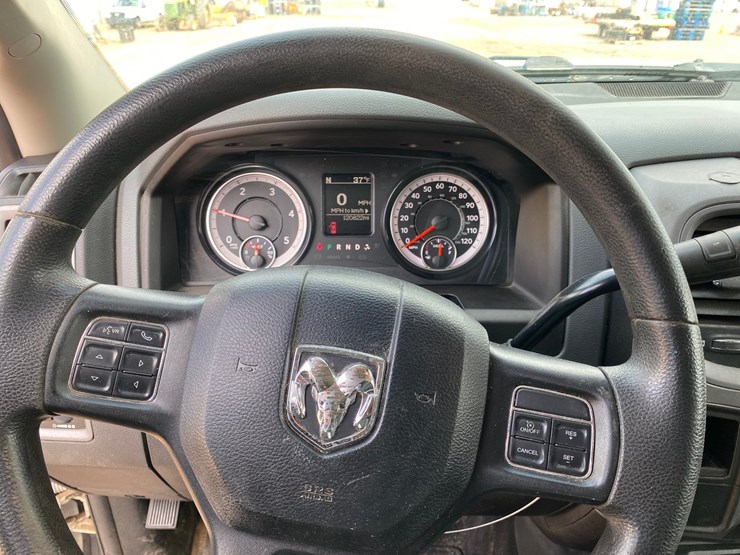 2018-dodge-ram-2500-image-43