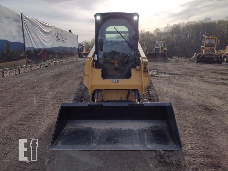 2020-caterpillar-259d3-image-2