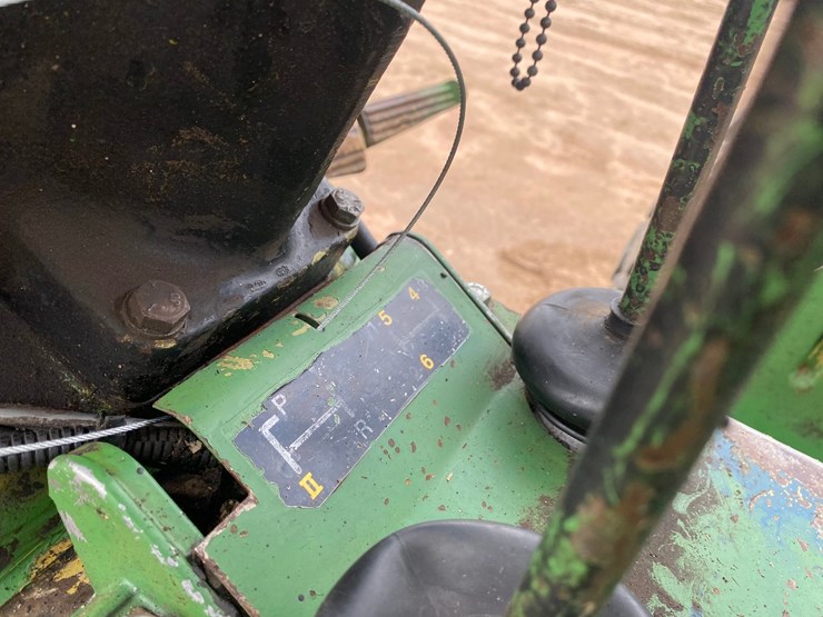 1980-john-deere-2040-image-30