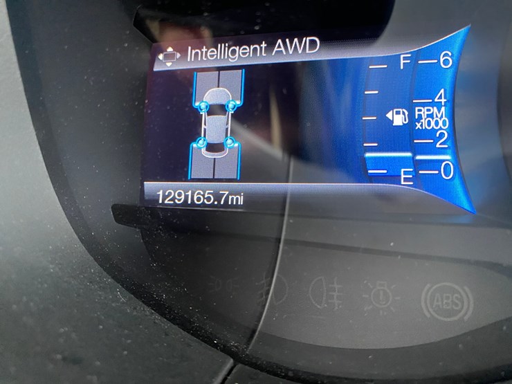 2015-ford-edge-sel-image-36