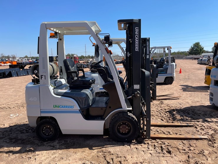 #1133-•-unicarriers-lp-forklift-image-5
