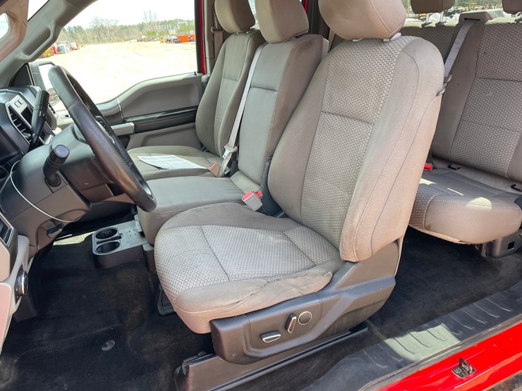 2018-ford-f150-xlt-image-32