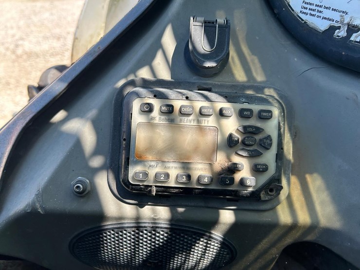 bobcat-t770-image-21