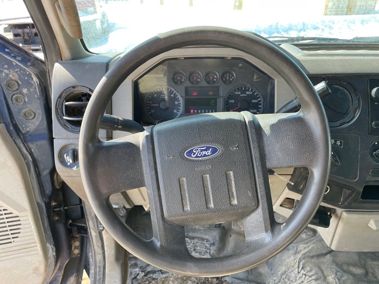 2008-ford-f350-image-31