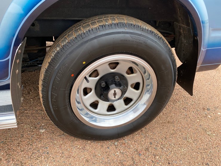 1985-chevrolet-astro-image-17