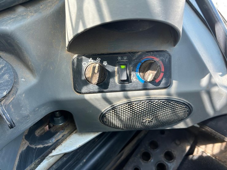 2018-bobcat-t770-image-24