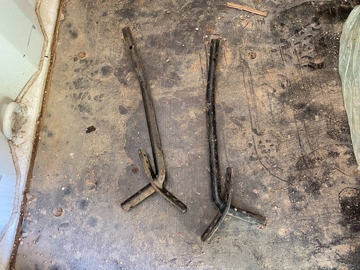 john-deere-230-image-6