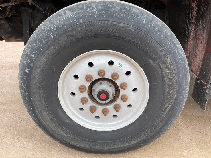 2005-caterpillar-c13-image-9