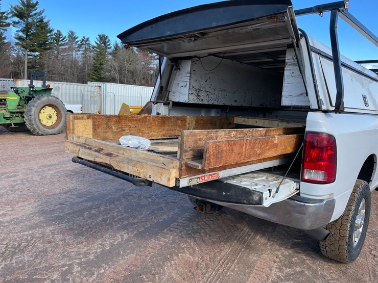 2014-dodge-ram-3500-image-22