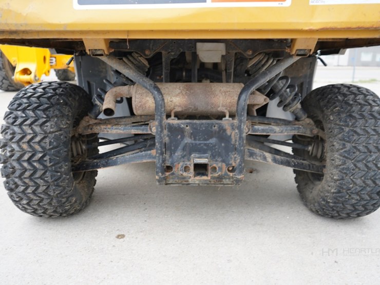 2019-caterpillar-cuv85-utv-image-23