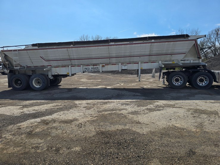 2000-red-river-live-bottom-image-27