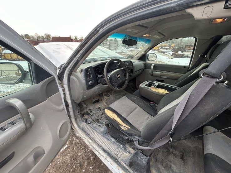 #22574-•-2008-chevrolet-silverado-pickup-truck-image-34