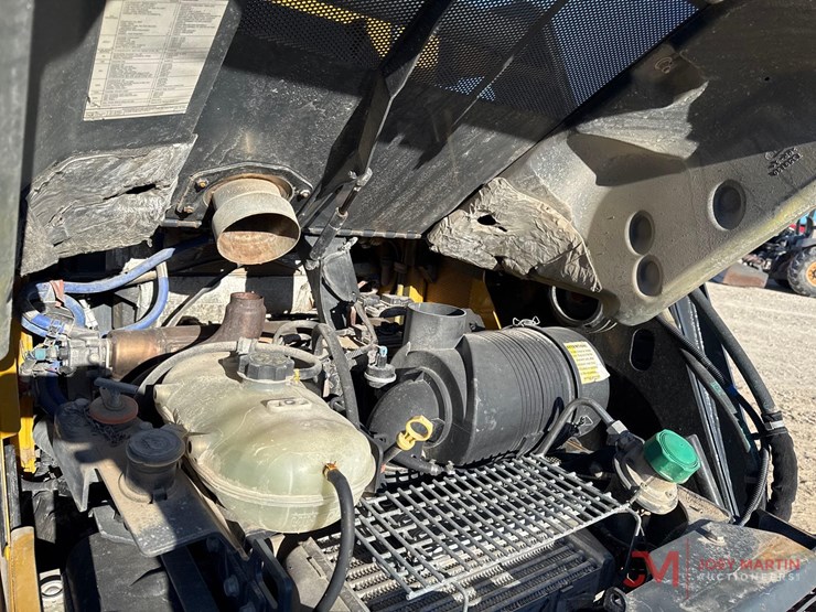 2018-deere-333g-image-9