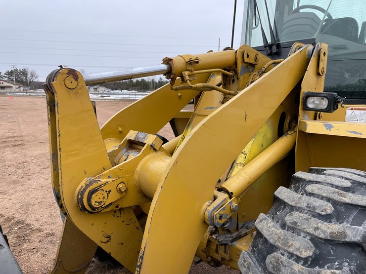 2002-caterpillar-914g-image-13