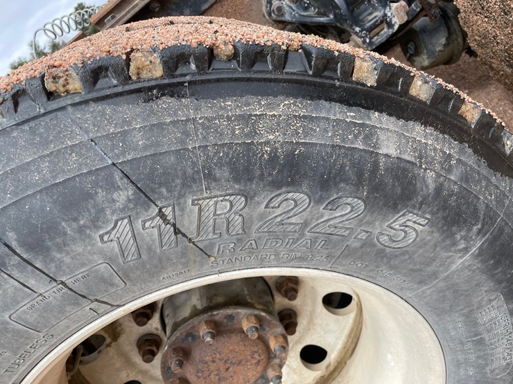 2016-kenworth-t680-image-32