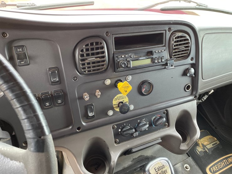 2005-caterpillar-c13-image-54