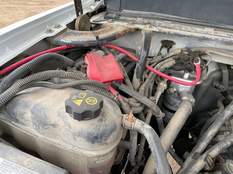 2011-chevrolet-3500-image-55