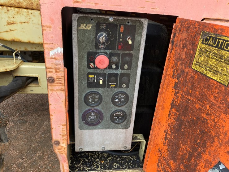 1999-jlg-33rts-image-18