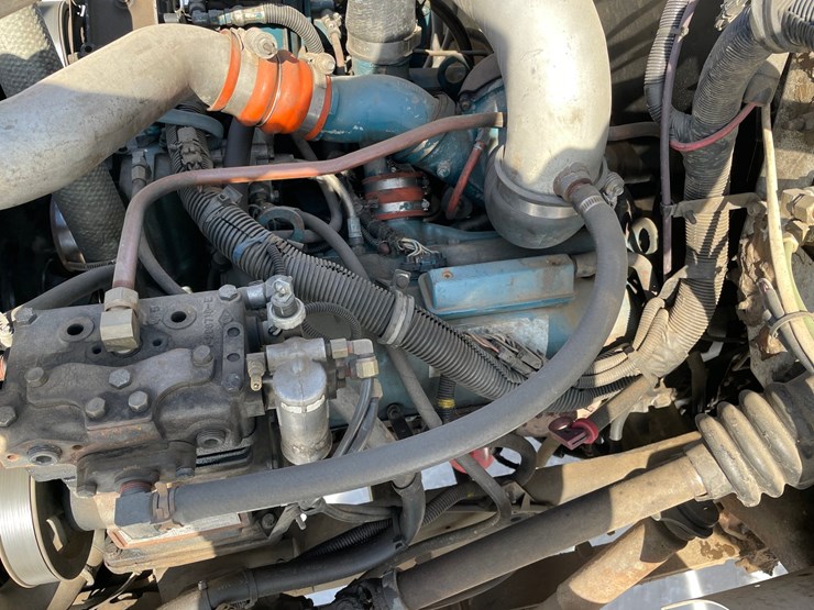 2000-international-4700-image-40