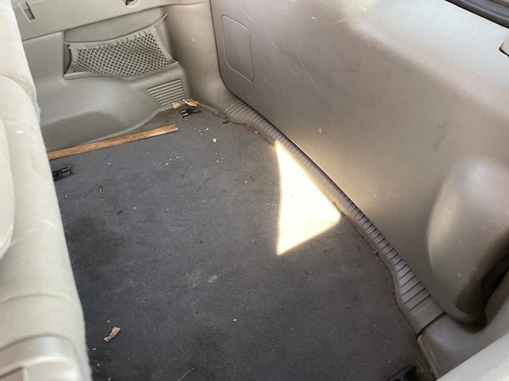 2005-jeep-liberty-image-26