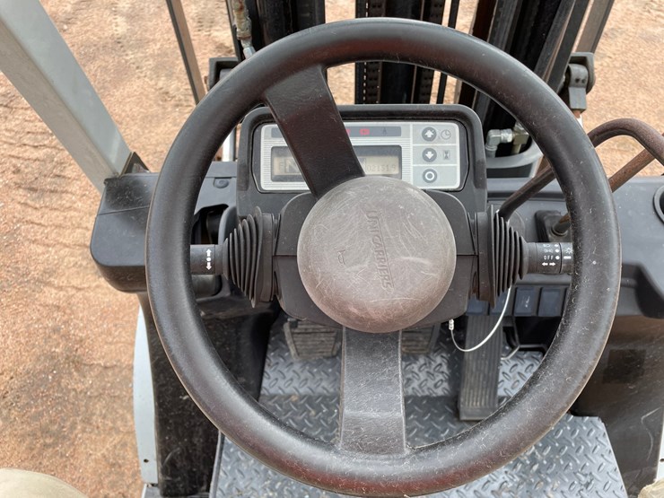 #1164-•-unicarriers-3,450-lbs-lp-forklift-image-18