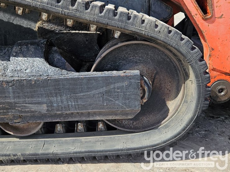 kubota-svl75-2-image-11