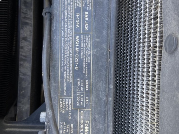 2014-ford-f250-xl-image-39