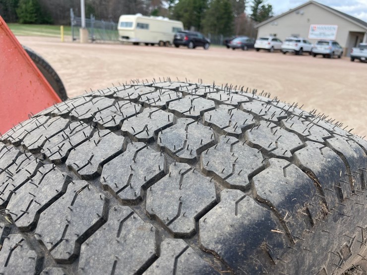 2016-jlg-400s-image-41