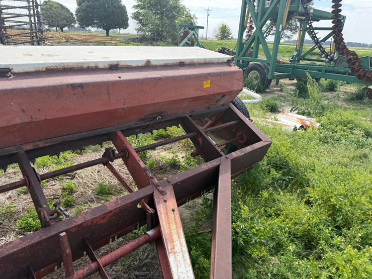 international-12-image-26