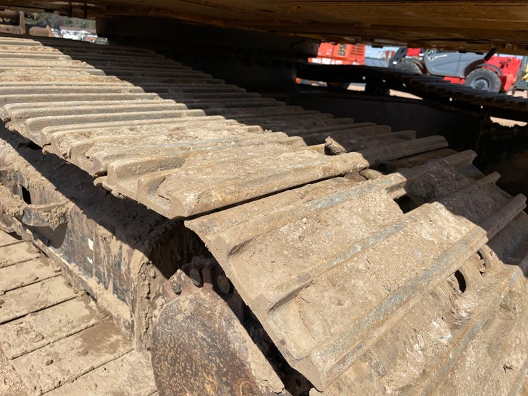 caterpillar-324e-image-36