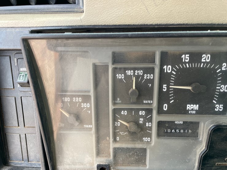 1995-international-2554-image-56