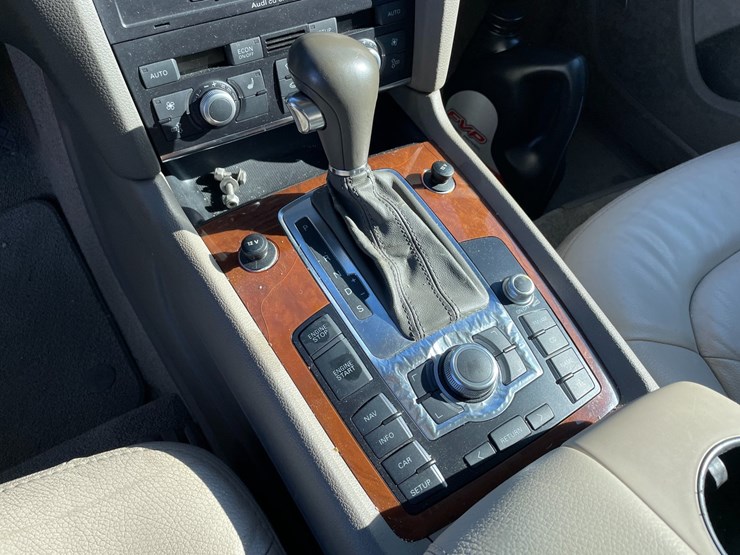 2007-audi-q7-image-28