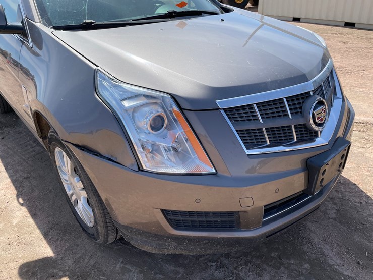 2011-cadillac-srx-image-9