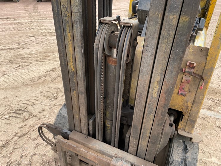 #1145-•-hyster-lp-forklift-image-13