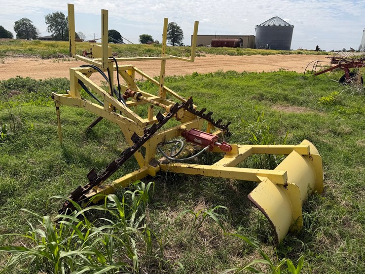 #46933-•-allen-manfacturing-levee-trencher-image-4