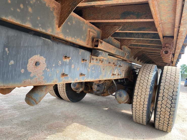 2003-international-7400-image-13