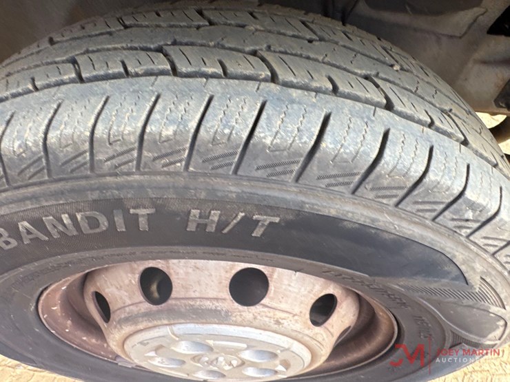 2014-dodge-2500-image-14