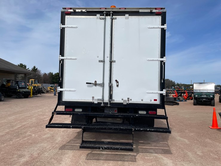 2009-ford-e450-image-6