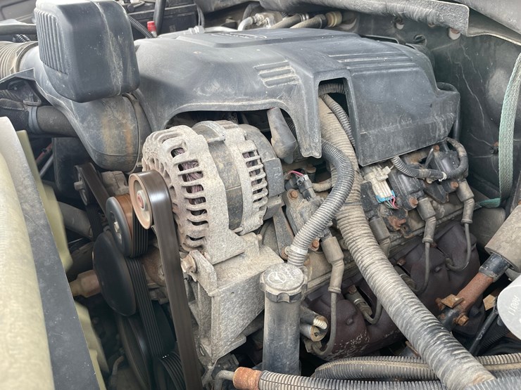 2013-chevrolet-silverado-2500hd-image-60