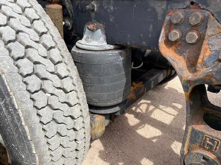 2009-kenworth-w900-image-36