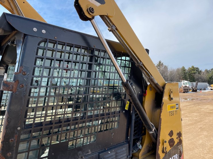 caterpillar-247b3-image-56