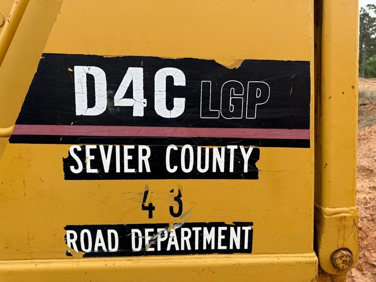 caterpillar-d4c-image-9