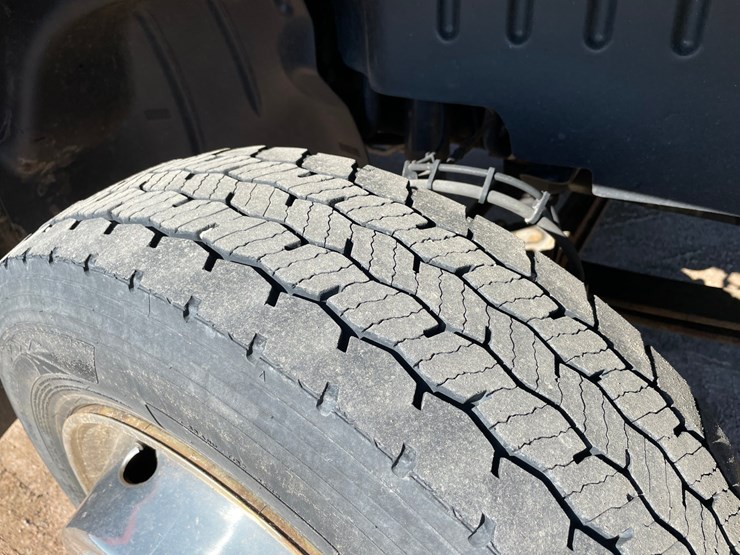 2006-gmc-topkick-image-16