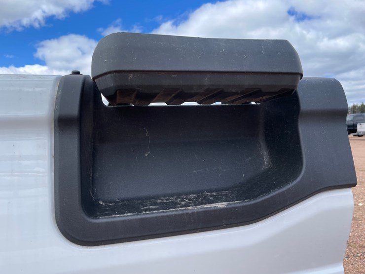 2023-ford-f250-image-8