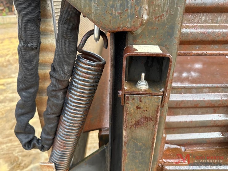 2005-ford-f550-xl-image-10