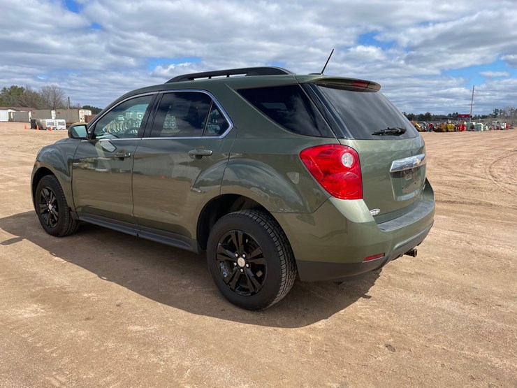 2015-chevrolet-equinox-lt-image-3