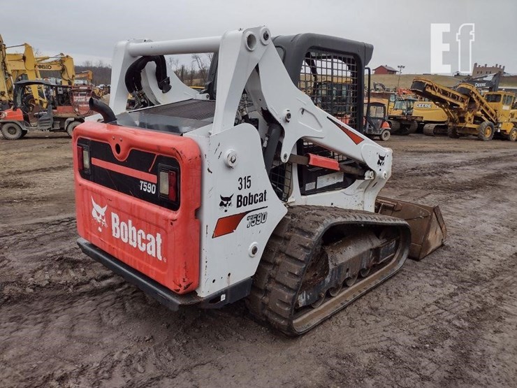 2017-bobcat-t590-image-40