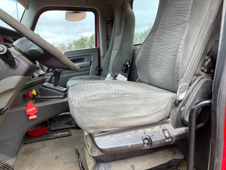 2016-kenworth-t680-image-38